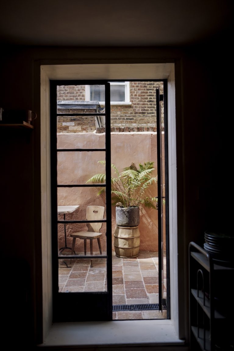 PORTOBELLO LONDON, W10 - SHOOTFACTORY - LONDON HOUSES