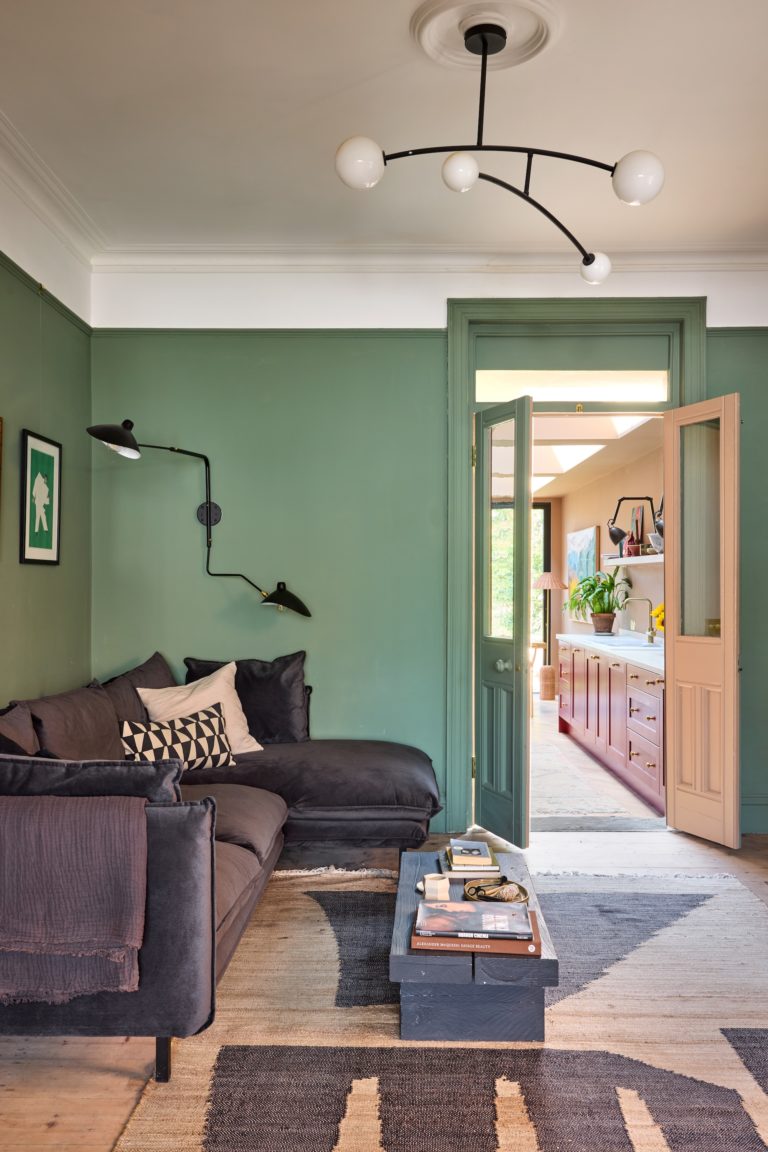 TUFFLEY GLOUCESTERSHIRE, GL1 - SHOOTFACTORY - OTHER UK HOUSES