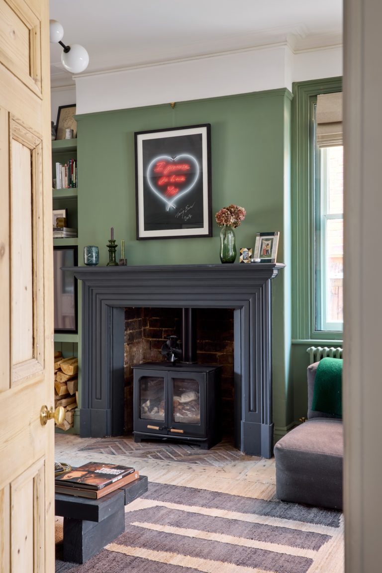 TUFFLEY GLOUCESTERSHIRE, GL1 - SHOOTFACTORY - OTHER UK HOUSES