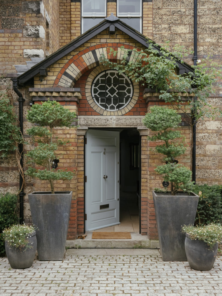 WIMBLEDON HILL LONDON, SW20 - SHOOTFACTORY - LONDON HOUSES