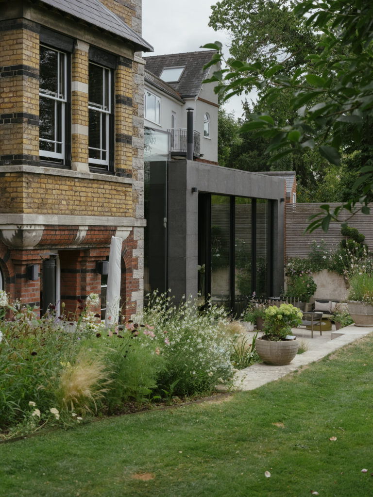 WIMBLEDON HILL LONDON, SW20 - SHOOTFACTORY - LONDON HOUSES
