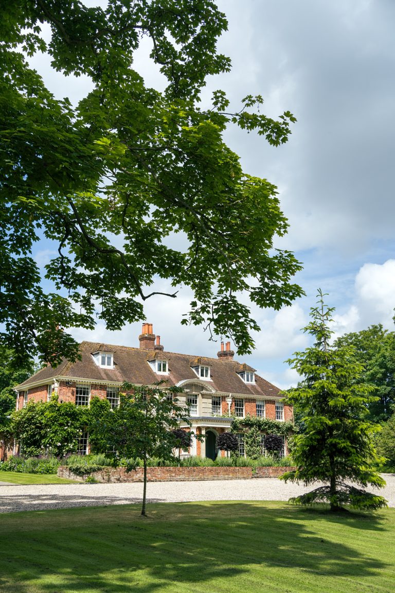 WOLFINGDON HOUSE YATTENDON, RG18 - SHOOTFACTORY - OTHER UK HOUSES