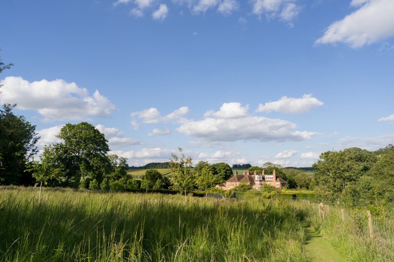 WOLFINGDON HOUSE YATTENDON, RG18 - SHOOTFACTORY - OTHER UK HOUSES