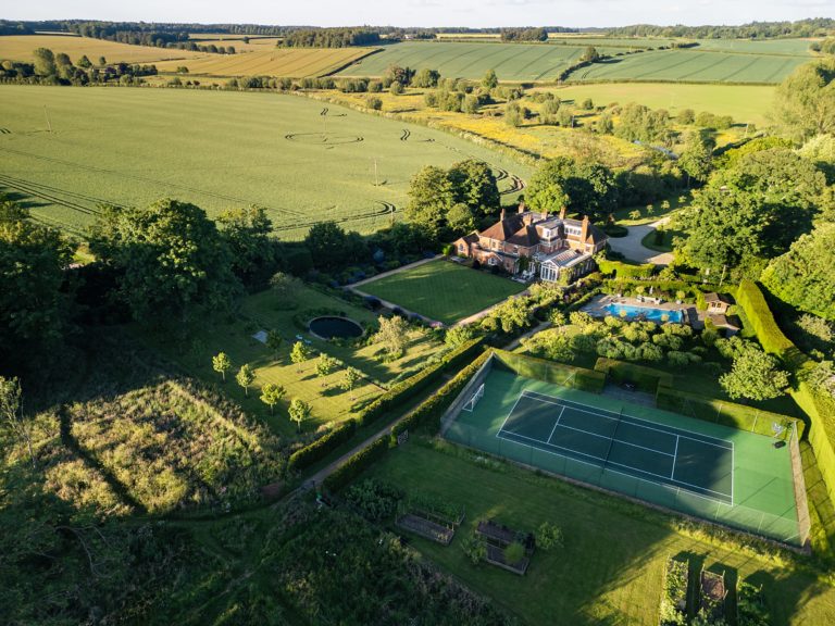 WOLFINGDON HOUSE YATTENDON, RG18 - SHOOTFACTORY - OTHER UK HOUSES