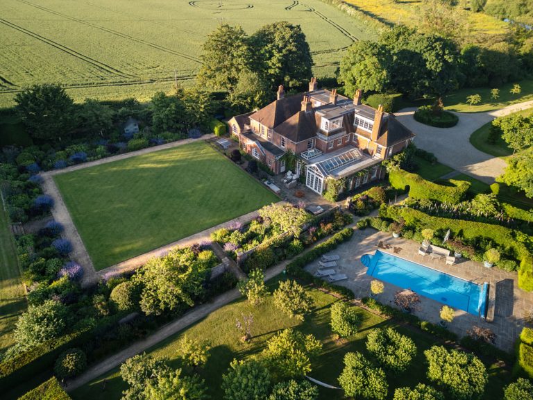 WOLFINGDON HOUSE YATTENDON, RG18 - SHOOTFACTORY - OTHER UK HOUSES