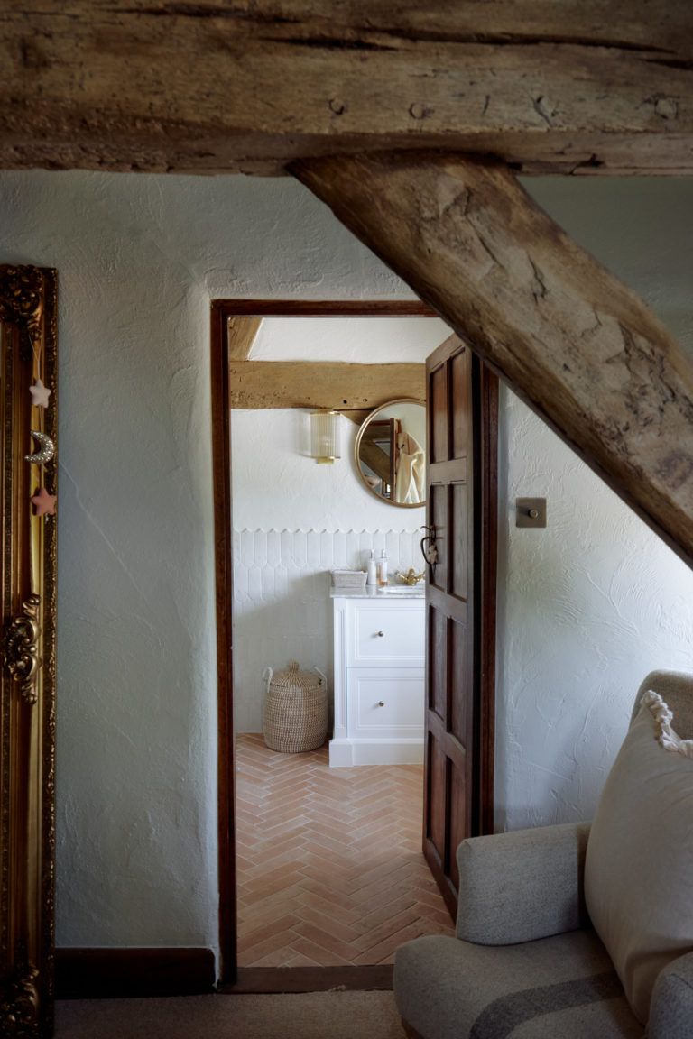 GRANARY REIGATE, SURREY, RH2 - SHOOTFACTORY - OTHER UK HOUSES