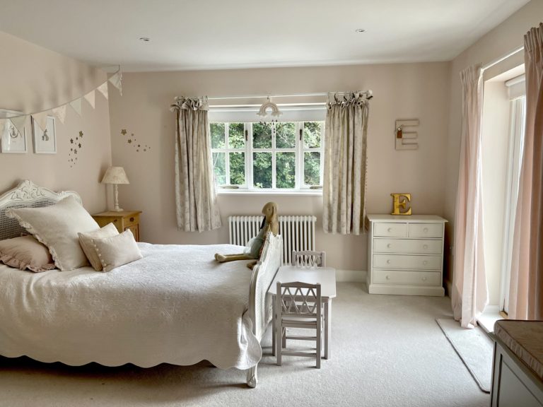 PARKHURST BR7 - SHOOTFACTORY - LONDON LOCATION HOUSE