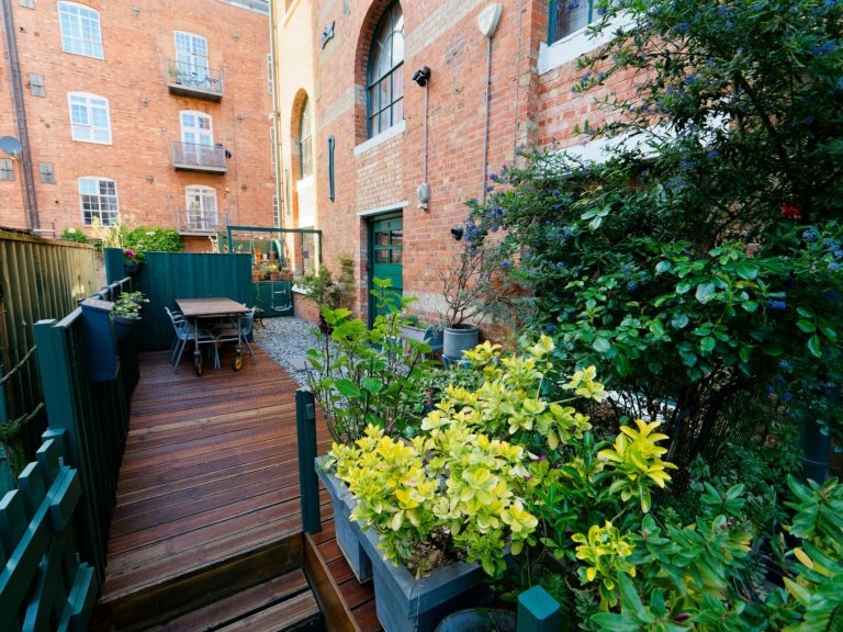 SPRATTS LONDON, E14 - SHOOTFACTORY - LONDON APARTMENTS