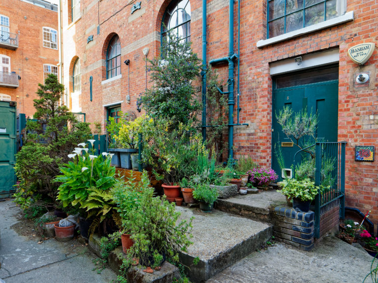 SPRATTS LONDON, E14 - SHOOTFACTORY - LONDON APARTMENTS
