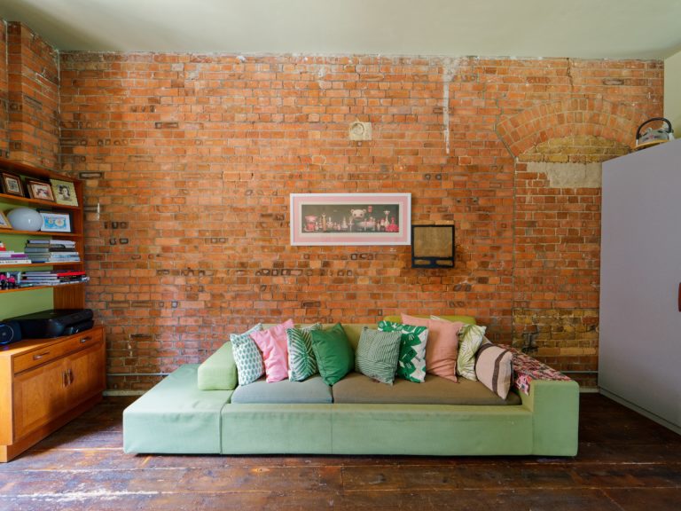 SPRATTS LONDON, E14 - SHOOTFACTORY - LONDON APARTMENTS