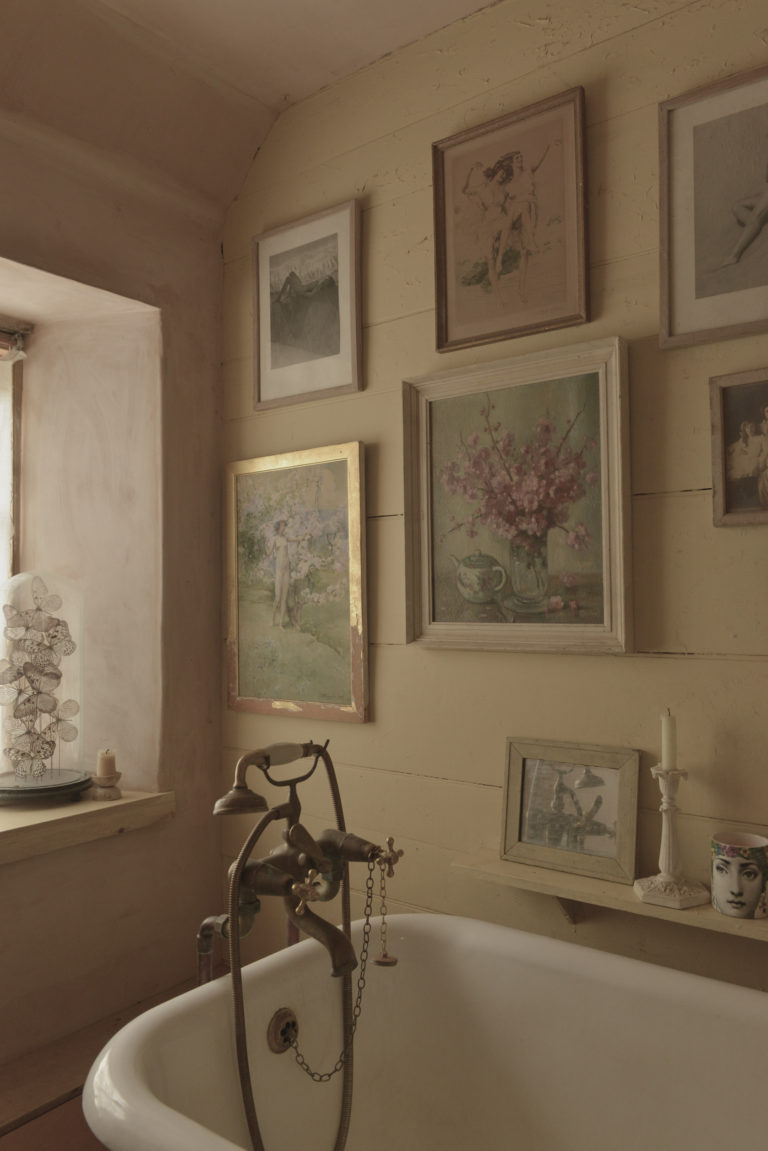 SPRING COTTAGE STROUD, GL6 - SHOOTFACTORY - OTHER UK HOUSES