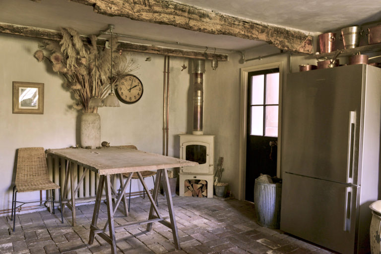 SPRING COTTAGE STROUD, GL6 - SHOOTFACTORY - OTHER UK HOUSES