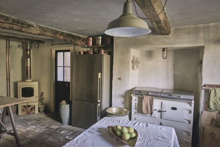 SPRING COTTAGE STROUD, GL6 - SHOOTFACTORY - OTHER UK HOUSES