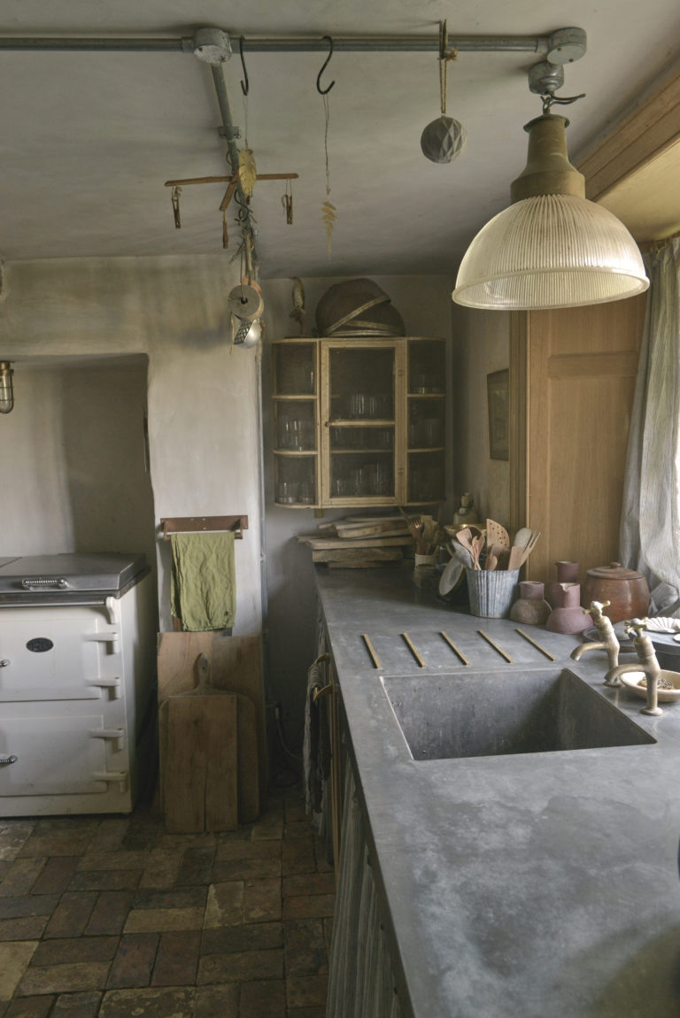 SPRING COTTAGE STROUD, GL6 - SHOOTFACTORY - OTHER UK HOUSES