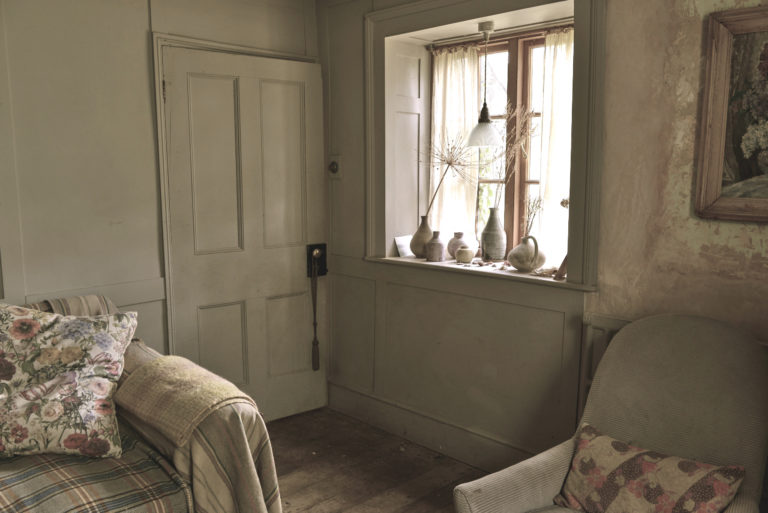 SPRING COTTAGE STROUD, GL6 - SHOOTFACTORY - OTHER UK HOUSES