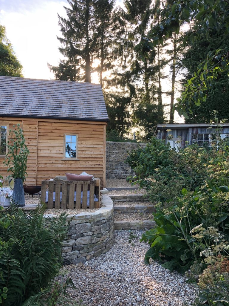 SPRING COTTAGE STROUD, GL6 - SHOOTFACTORY - OTHER UK HOUSES