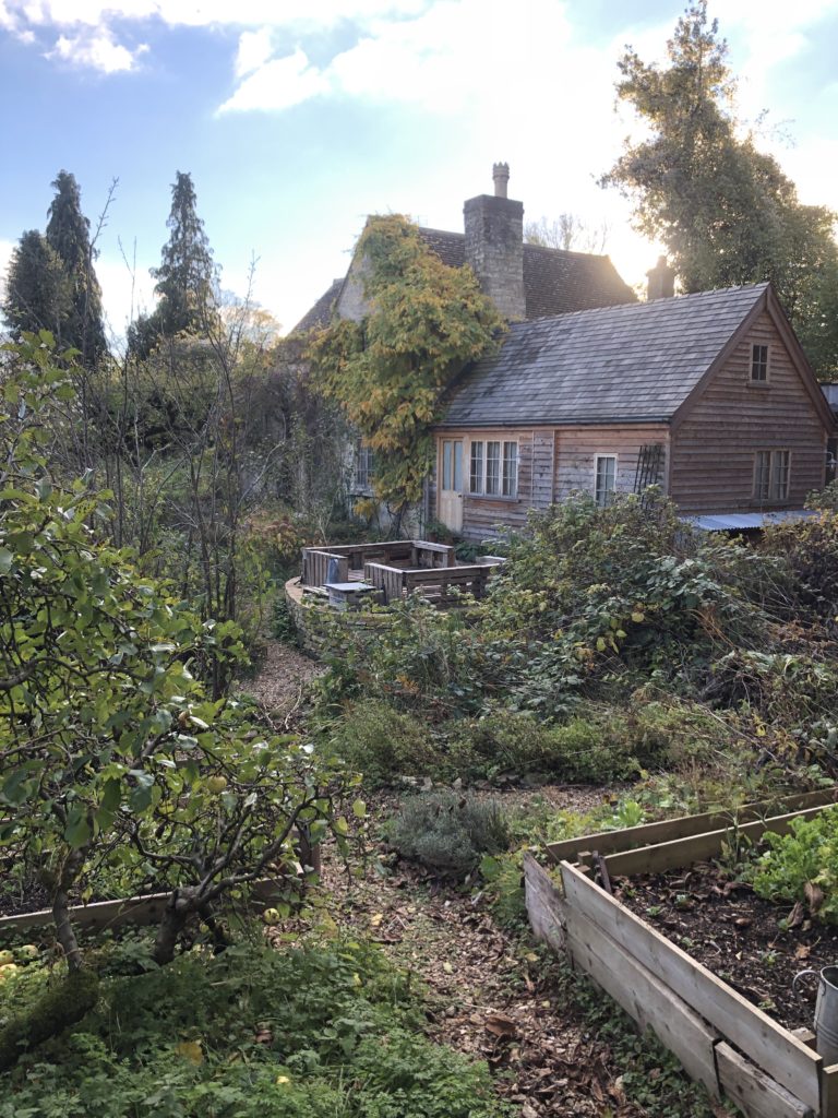 SPRING COTTAGE STROUD, GL6 - SHOOTFACTORY - OTHER UK HOUSES