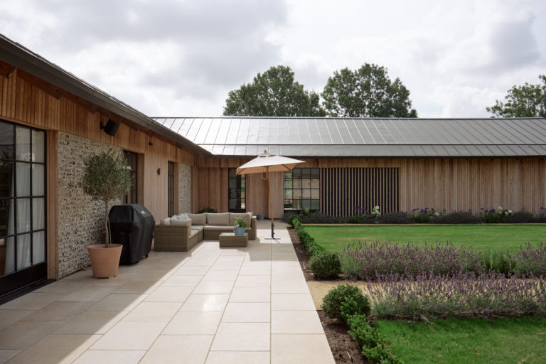 SWEDISH BARN HAMPSHIRE, SO20 - SHOOTFACTORY - OTHER UK HOUSES