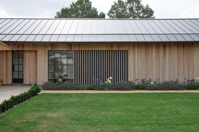 SWEDISH BARN HAMPSHIRE, SO20 - SHOOTFACTORY - OTHER UK HOUSES