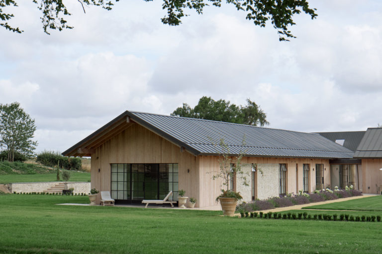SWEDISH BARN HAMPSHIRE, SO20 - SHOOTFACTORY - OTHER UK HOUSES