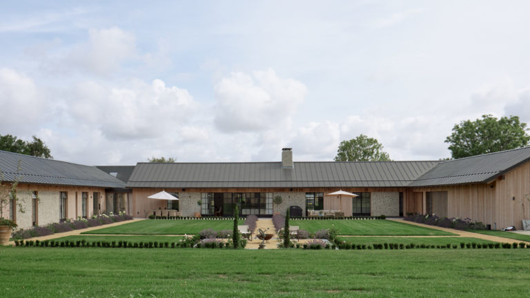 SWEDISH BARN HAMPSHIRE, SO20 - SHOOTFACTORY - OTHER UK HOUSES