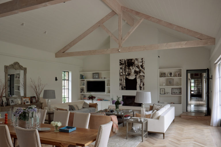 SWEDISH BARN HAMPSHIRE, SO20 - SHOOTFACTORY - OTHER UK HOUSES