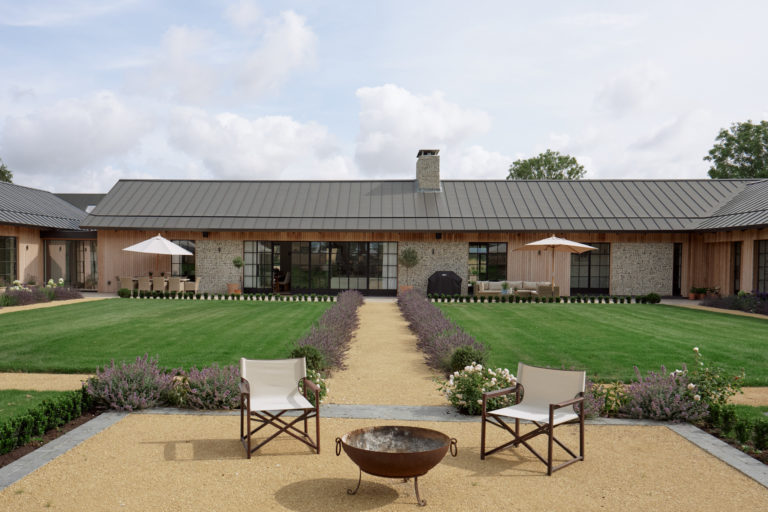 SWEDISH BARN HAMPSHIRE, SO20 - SHOOTFACTORY - OTHER UK HOUSES