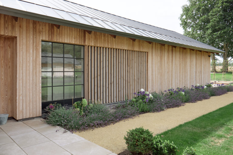 SWEDISH BARN HAMPSHIRE, SO20 - SHOOTFACTORY - OTHER UK HOUSES