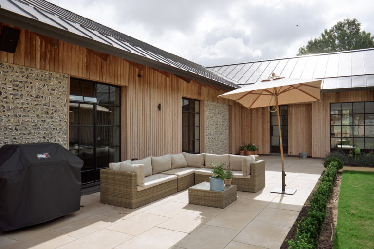 SWEDISH BARN HAMPSHIRE, SO20 - SHOOTFACTORY - OTHER UK HOUSES