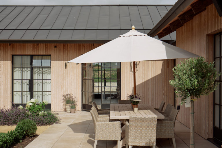 SWEDISH BARN HAMPSHIRE, SO20 - SHOOTFACTORY - OTHER UK HOUSES