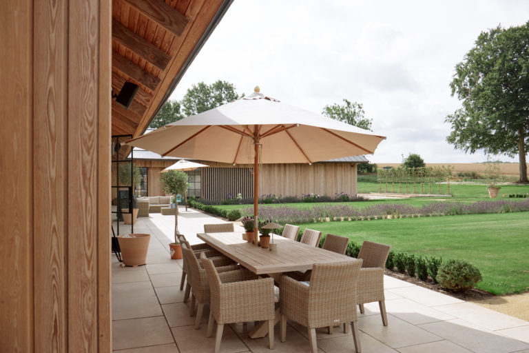 SWEDISH BARN HAMPSHIRE, SO20 - SHOOTFACTORY - OTHER UK HOUSES