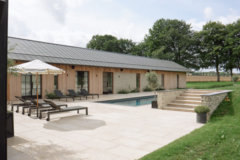 SWEDISH BARN HAMPSHIRE, SO20 - SHOOTFACTORY - OTHER UK HOUSES