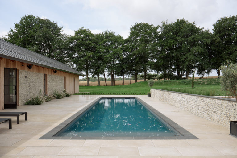 SWEDISH BARN HAMPSHIRE, SO20 - SHOOTFACTORY - OTHER UK HOUSES