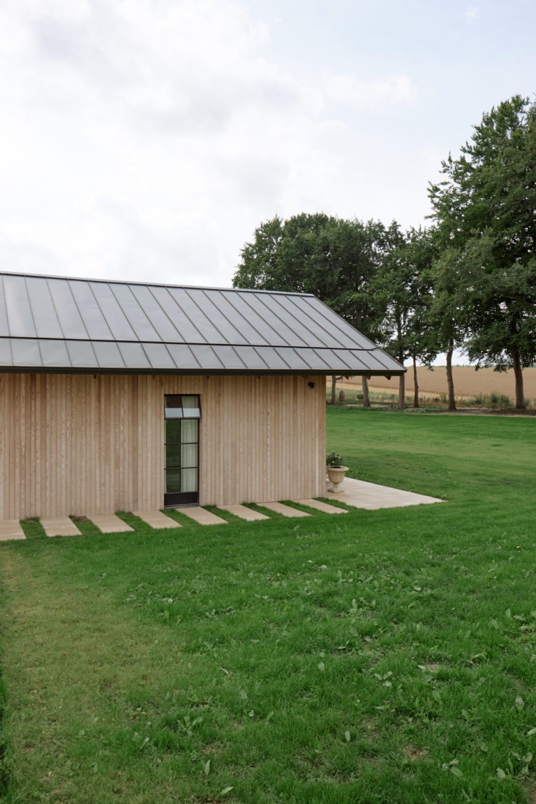 SWEDISH BARN HAMPSHIRE, SO20 - SHOOTFACTORY - OTHER UK HOUSES