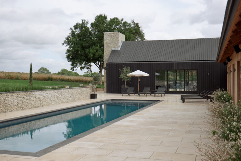 SWEDISH BARN HAMPSHIRE, SO20 - SHOOTFACTORY - OTHER UK HOUSES