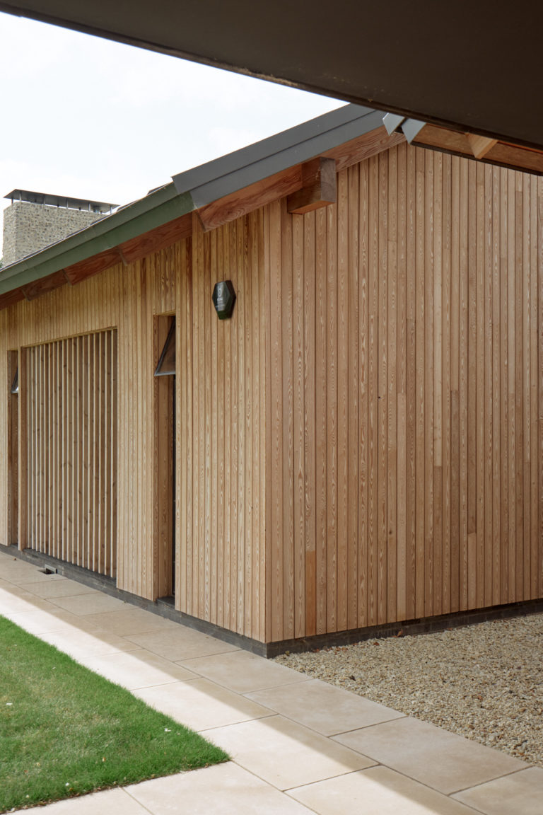 SWEDISH BARN HAMPSHIRE, SO20 - SHOOTFACTORY - OTHER UK HOUSES