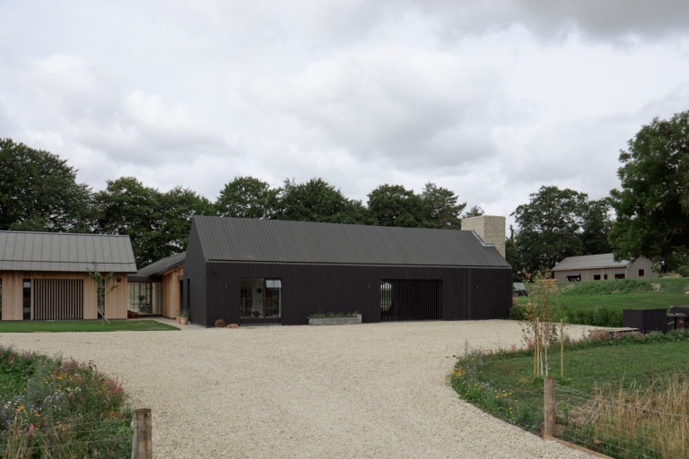 SWEDISH BARN HAMPSHIRE, SO20 - SHOOTFACTORY - OTHER UK HOUSES