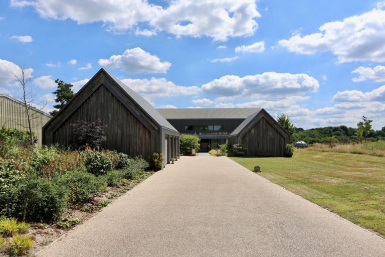 WARDVALE SURREY, RH7 - SHOOTFACTORY - OTHER UK HOUSES
