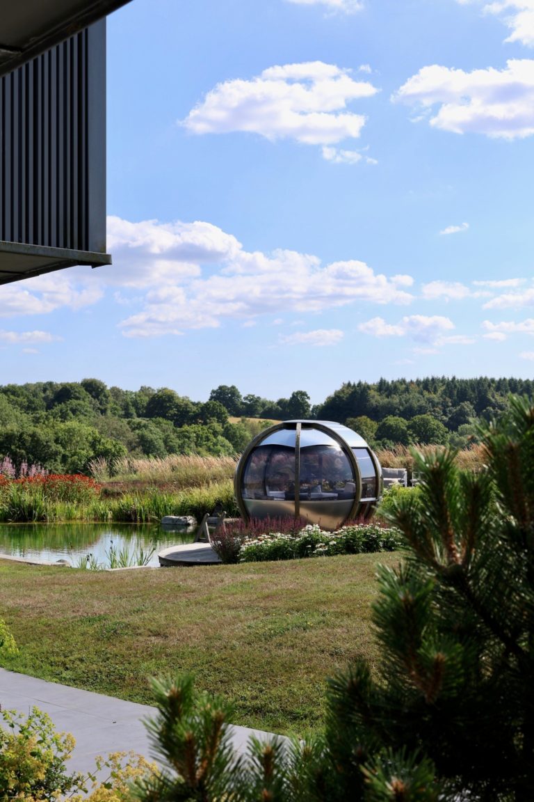 WARDVALE SURREY, RH7 - SHOOTFACTORY - OTHER UK HOUSES
