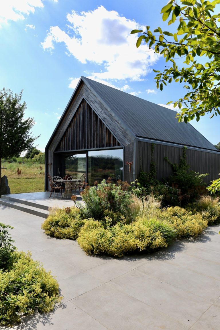 WARDVALE SURREY, RH7 - SHOOTFACTORY - OTHER UK HOUSES
