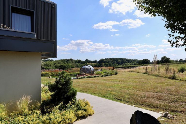 WARDVALE SURREY, RH7 - SHOOTFACTORY - OTHER UK HOUSES