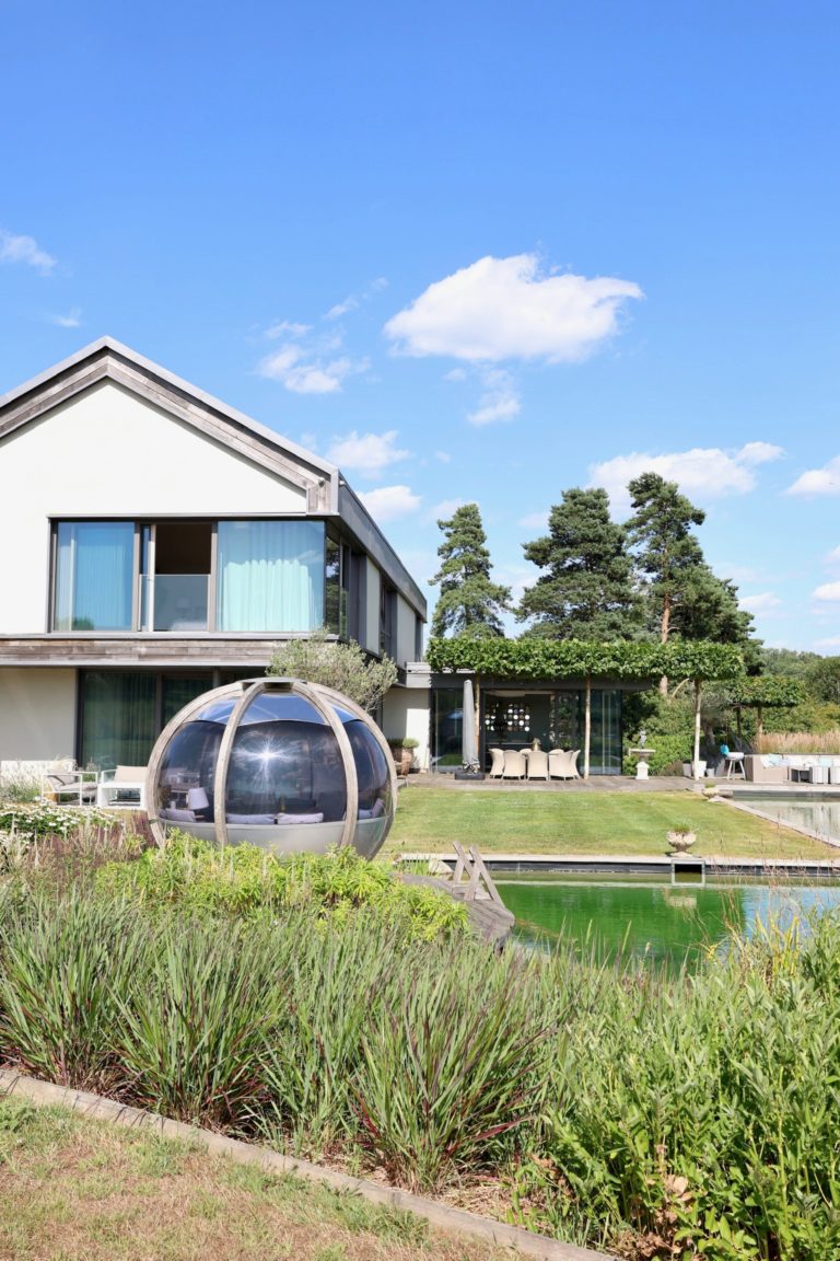 WARDVALE SURREY, RH7 - SHOOTFACTORY - OTHER UK HOUSES