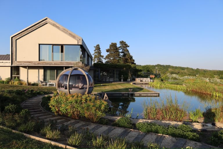 WARDVALE SURREY, RH7 - SHOOTFACTORY - OTHER UK HOUSES