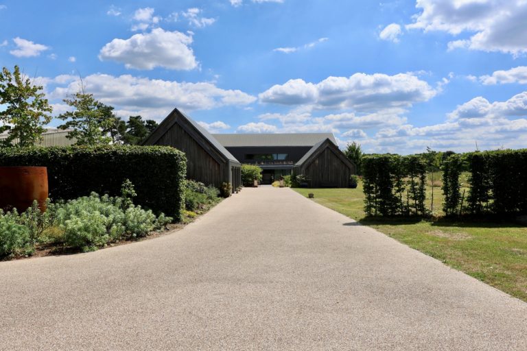 WARDVALE SURREY, RH7 - SHOOTFACTORY - OTHER UK HOUSES
