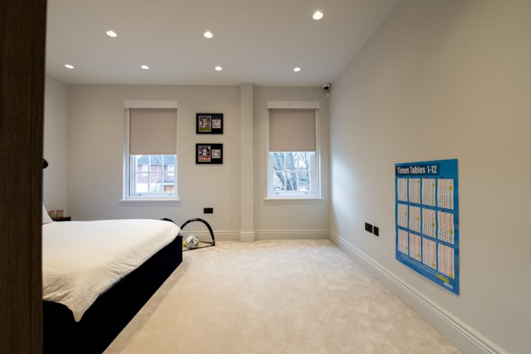 ALPHA LONDON, N2 - SHOOTFACTORY - LONDON HOUSES