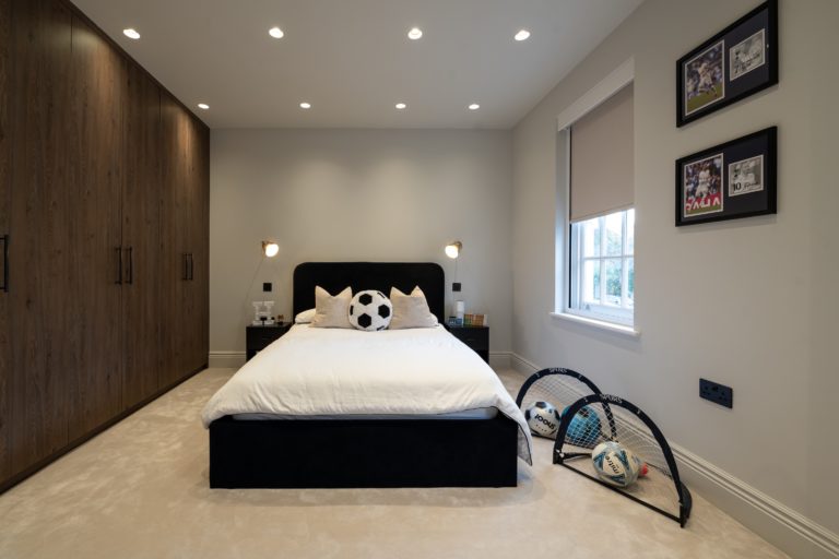 ALPHA LONDON, N2 - SHOOTFACTORY - LONDON HOUSES