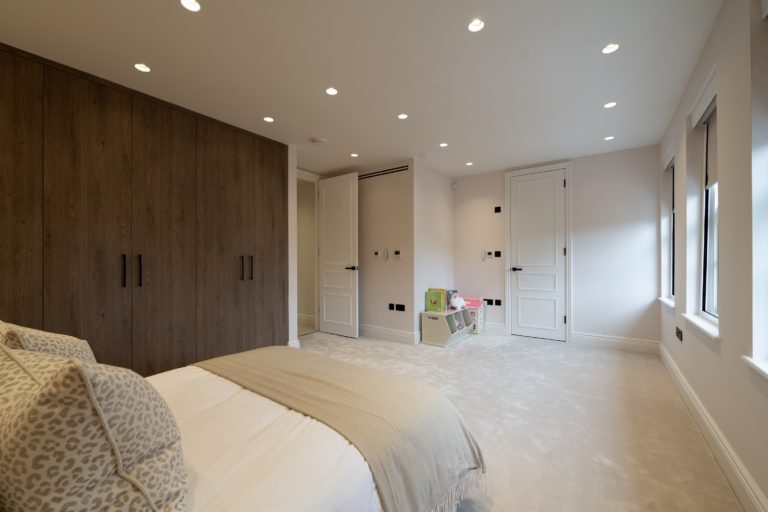 ALPHA LONDON, N2 - SHOOTFACTORY - LONDON HOUSES