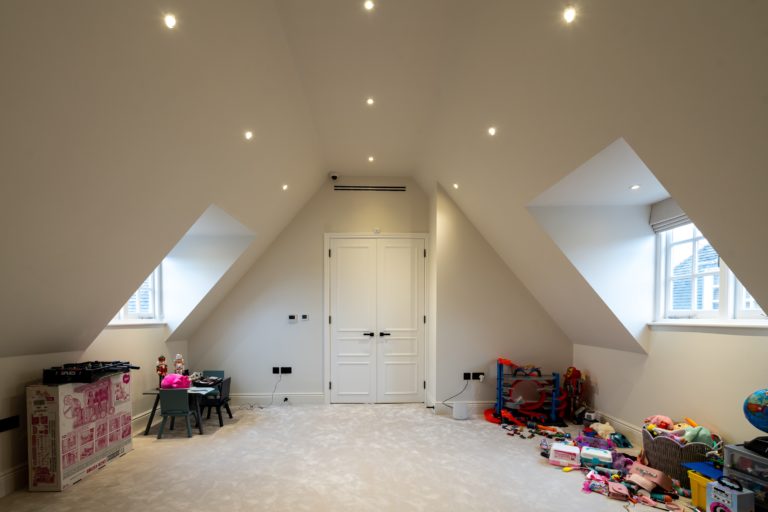 ALPHA LONDON, N2 - SHOOTFACTORY - LONDON HOUSES