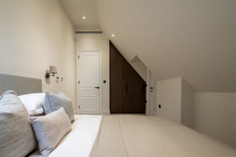 ALPHA LONDON, N2 - SHOOTFACTORY - LONDON HOUSES