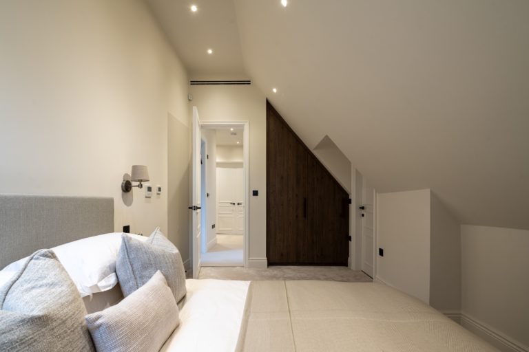 ALPHA LONDON, N2 - SHOOTFACTORY - LONDON HOUSES
